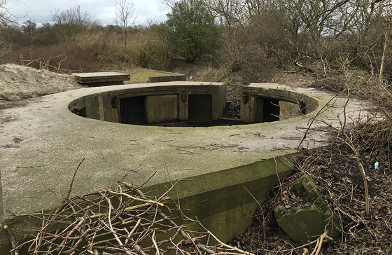Ploggen 8 Maart 2016: Rondje Hoek van Holland en Bunkers in de duinen bunker