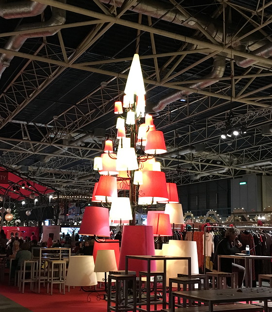 Ploggen 24 November 2016: Margriet Winterfestival kerstboom lampenkappen